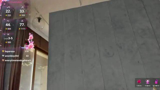 Image 12 of sassyt33n Stream on Chaturbate on 1 month ago
