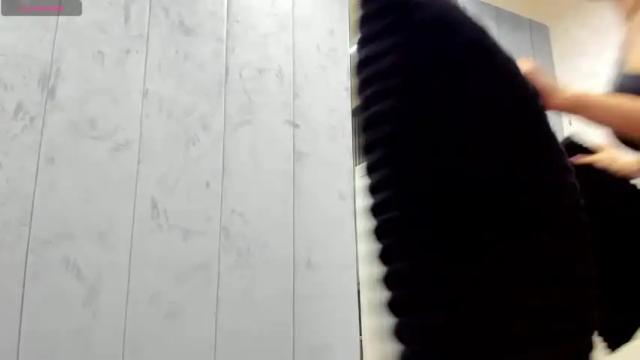 Image 2 of sassyt33n Stream on Chaturbate on 4 days ago
