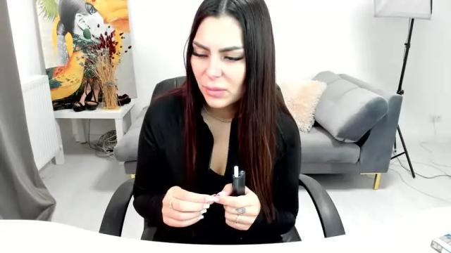 Image 6 of sassytiff Stream on Chaturbate on 1 month ago