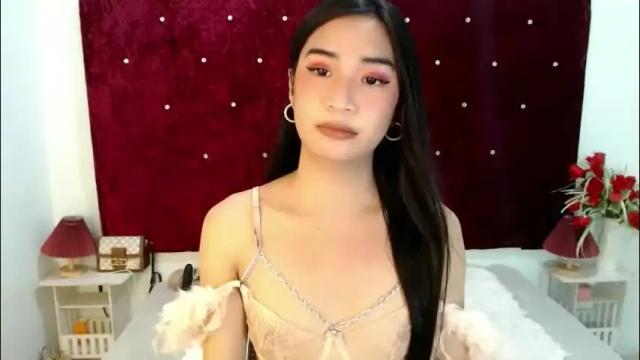 Image 2 of satiable_sashax Stream on Chaturbate on 3 months ago