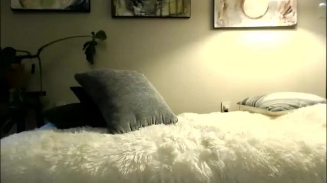 Image 6 of satine_moane Stream on Chaturbate on 29 days ago