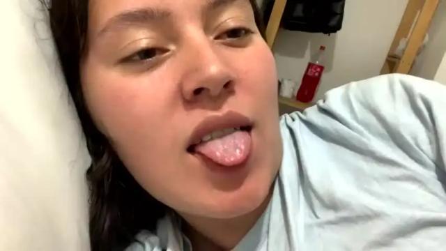 Image 10 of sativaeindica Stream on Chaturbate on 19 months ago