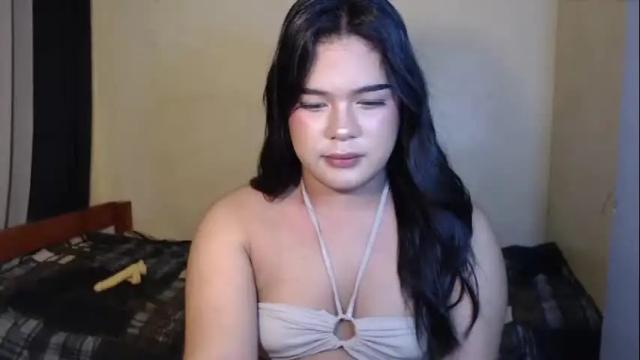 Image 7 of saucey_rhed Stream on Chaturbate on 1 month ago