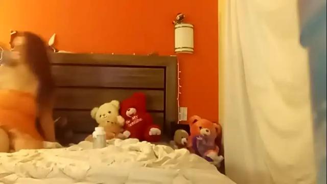 Image 3 of saucybear666 Stream on Chaturbate on 4 months ago