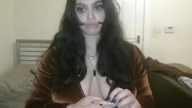 Image 2 of saucyminxr Stream on Chaturbate on 13 months ago