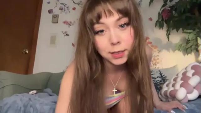 Image 3 of saucystassie555 Stream on Chaturbate on 2 months ago