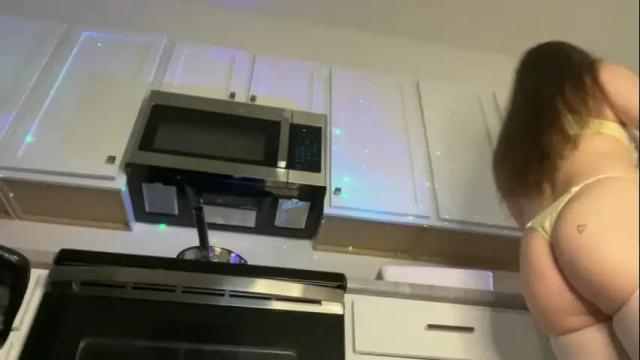 Image 8 of saucystassie555 Stream on Chaturbate on 2 months ago