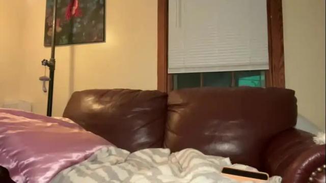 Image 2 of saucystassie555 Stream on Chaturbate on 3 months ago