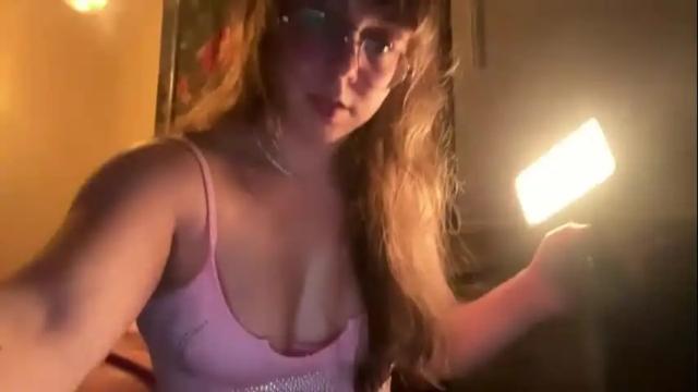 Image 12 of saucystassie555 Stream on Chaturbate on 3 months ago