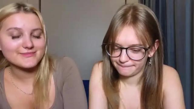 Image 4 of sav_anna Stream on Chaturbate on 15 months ago