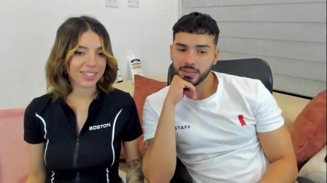 Image 2 of savagesweethearts Stream on Chaturbate on 1 month ago