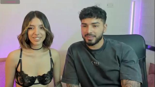 Image 2 of savagesweethearts Stream on Chaturbate on 1 month ago