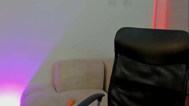 Image 3 of savagesweethearts Stream on Chaturbate on 1 month ago