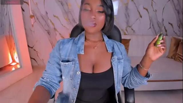 Image 11 of savannahstorm_ Stream on Chaturbate on 3 days ago