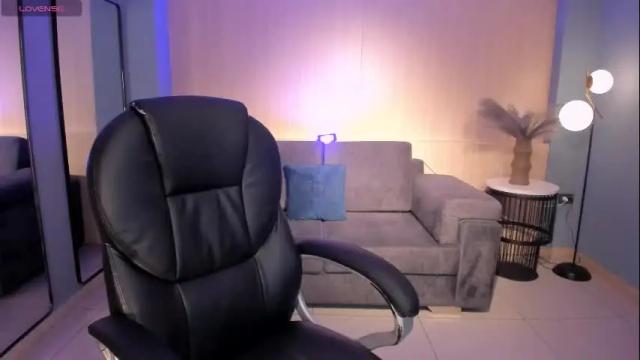 Image 4 of savannahstorm_ Stream on Chaturbate on 2 months ago