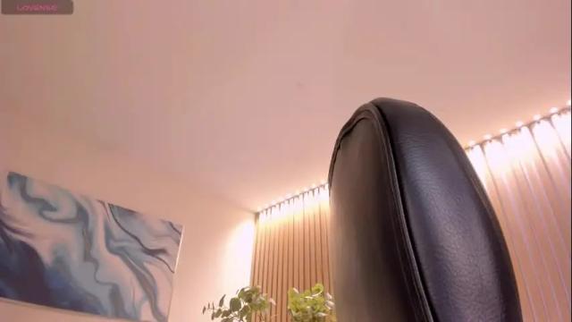 Image 4 of savannahstorm_ Stream on Chaturbate on 2 months ago