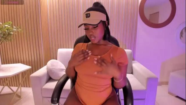 Image 10 of savannahstorm_ Stream on Chaturbate on 2 months ago