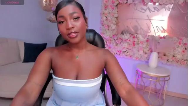 Image 4 of savannahstorm_ Stream on Chaturbate on 1 month ago