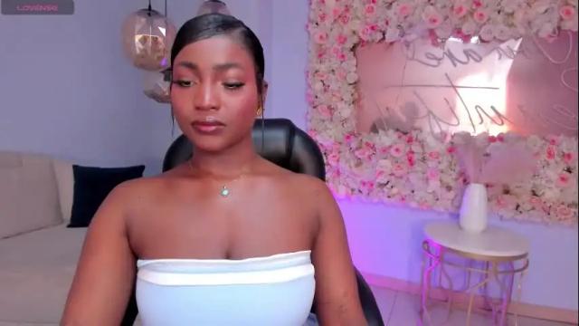 Image 6 of savannahstorm_ Stream on Chaturbate on 1 month ago