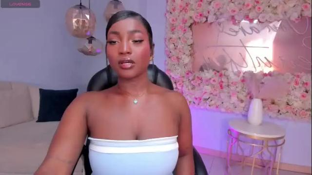 Image 7 of savannahstorm_ Stream on Chaturbate on 1 month ago