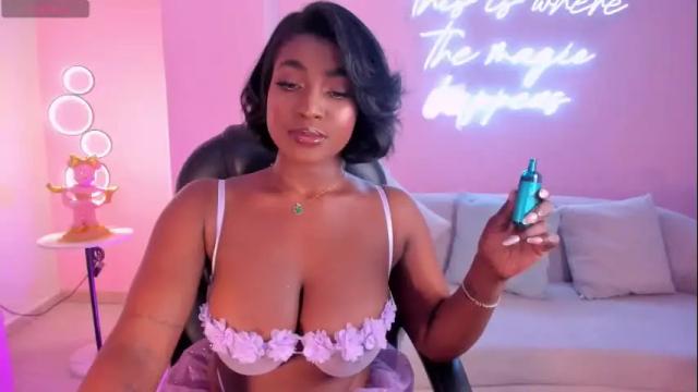 Image 11 of savannahstorm_ Stream on Chaturbate on 1 month ago