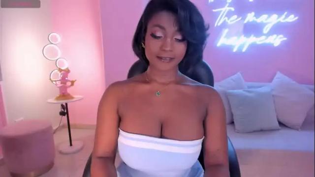 Image 8 of savannahstorm_ Stream on Chaturbate on 1 month ago