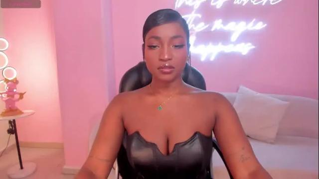 Image 3 of savannahstorm_ Stream on Chaturbate on 1 month ago