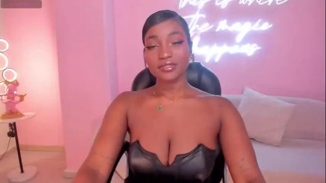 Image 6 of savannahstorm_ Stream on Chaturbate on 1 month ago