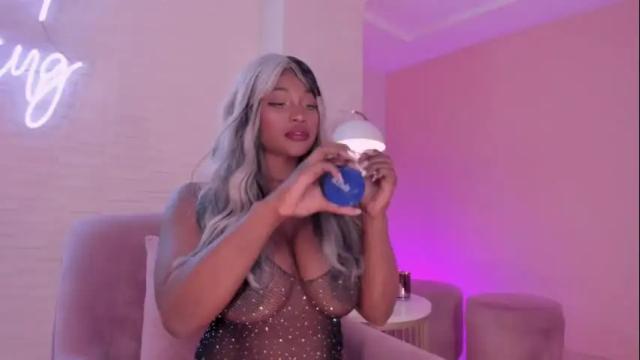 Image 10 of savannahstorm_ Stream on Chaturbate on 1 month ago