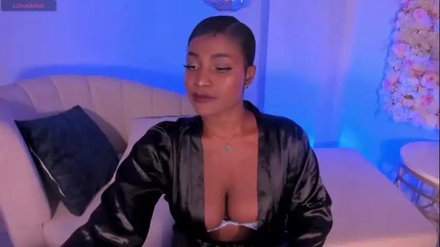 Image 3 of savannahstorm_ Stream on Chaturbate on 29 days ago