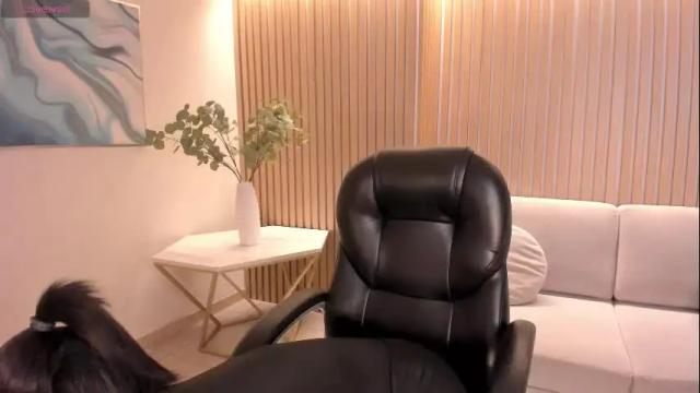 Image 4 of savannahstorm_ Stream on Chaturbate on 20 days ago