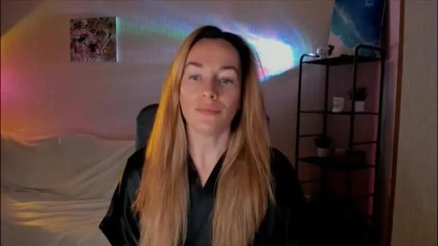 Image 4 of save_the_qween Stream on Chaturbate on 19 days ago