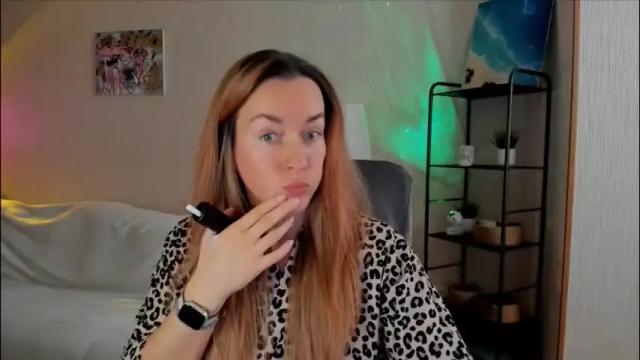 Image 2 of save_the_qween Stream on Chaturbate on 9 days ago