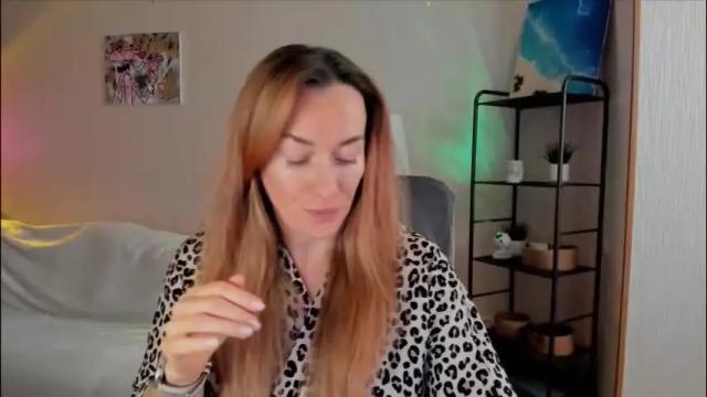 Image 3 of save_the_qween Stream on Chaturbate on 9 days ago