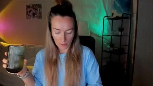 Image 8 of save_the_qween Stream on Chaturbate on 1 day ago