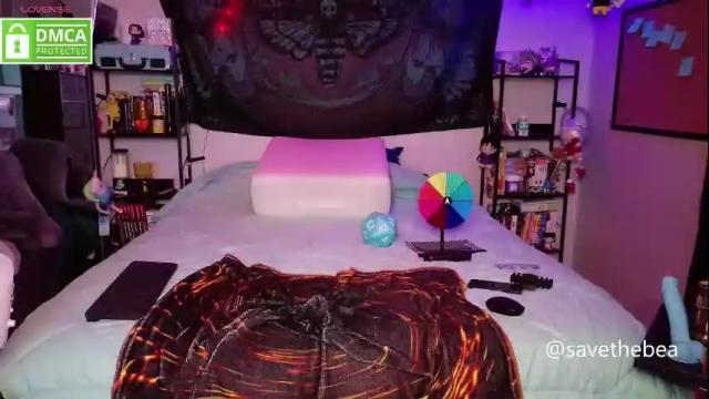 Image 10 of savethebea Stream on Chaturbate on 26 days ago