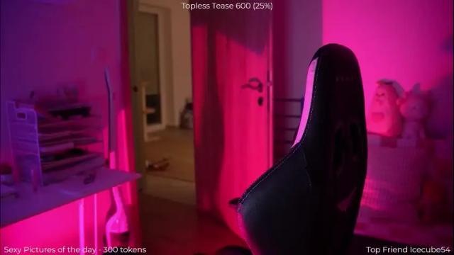 Image 4 of savvage_play Stream on Chaturbate on 1 month ago