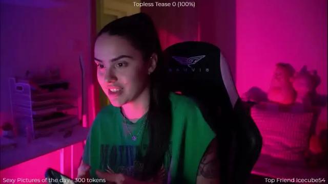 Image 7 of savvage_play Stream on Chaturbate on 1 month ago