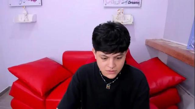 Image 2 of sayd_23 Stream on Chaturbate on 2 months ago