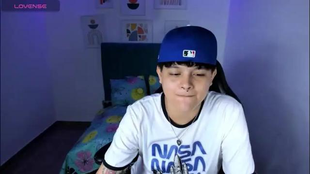 Image 3 of sayd_23 Stream on Chaturbate on 3 days ago