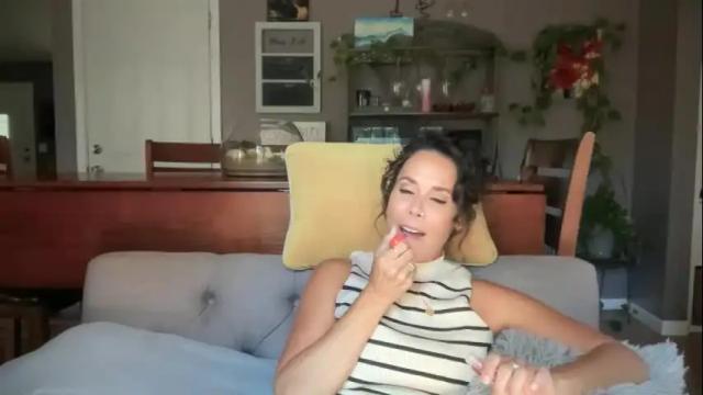 Image 4 of sayplsgdgrl Stream on Chaturbate on 3 months ago