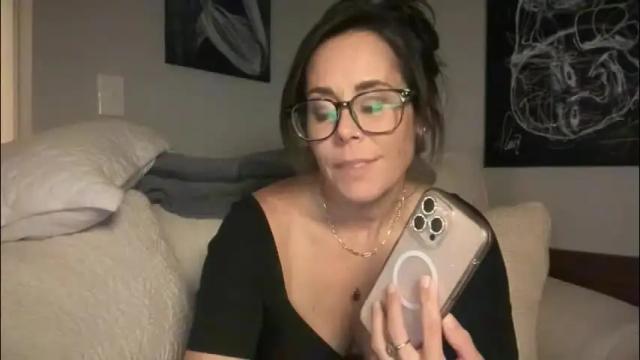 Image 3 of sayplsgdgrl Stream on Chaturbate on 1 month ago