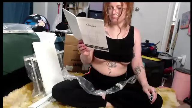 Image 2 of sbellpgh Stream on Chaturbate on 13 months ago