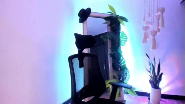 Image 2 of scalertt__steel_ Stream on Chaturbate on 1 month ago