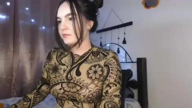 Image 4 of scarl3t Stream on Chaturbate on 19 months ago