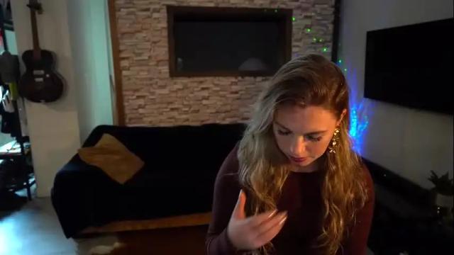 Image 2 of scarlajade Stream on Chaturbate on 1 month ago