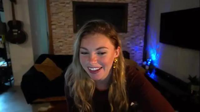 Image 7 of scarlajade Stream on Chaturbate on 1 month ago