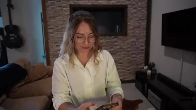 Image 7 of scarlajade Stream on Chaturbate on 11 days ago