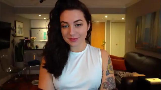 Image 3 of scarlajade Stream on Chaturbate on 1 month ago