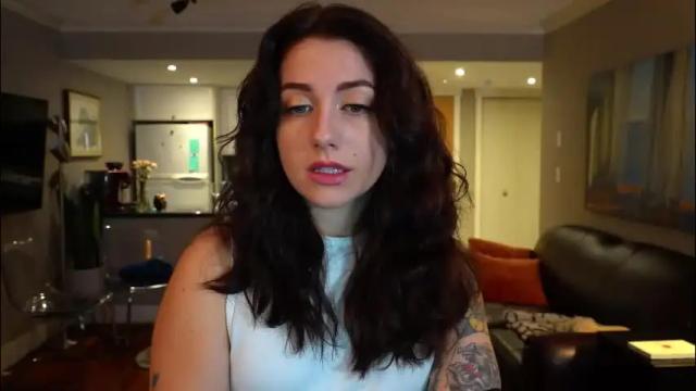 Image 7 of scarlajade Stream on Chaturbate on 1 month ago